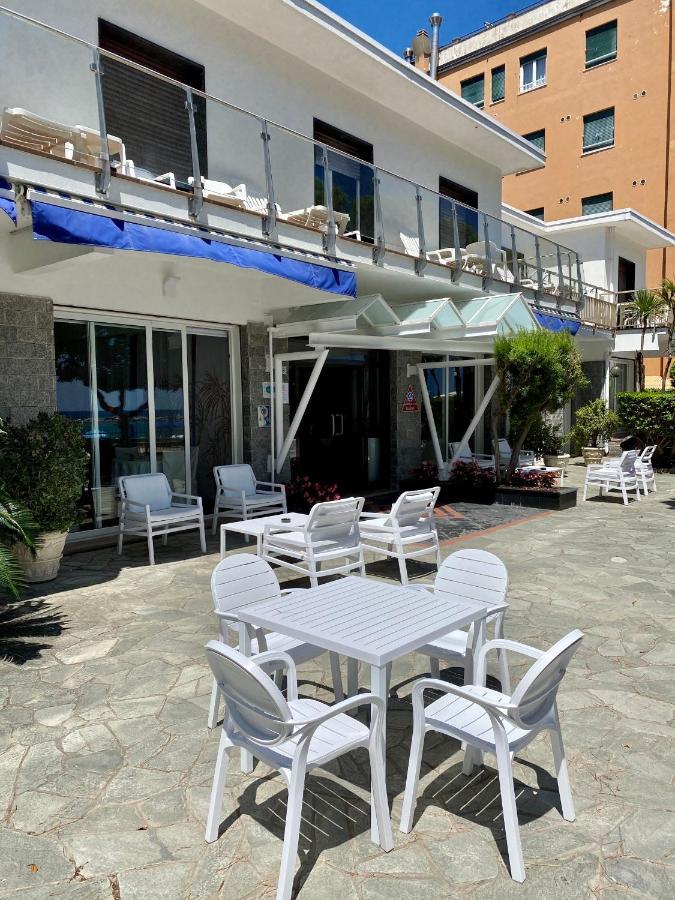 Piccolo Hotel Le Palme San Bartolomeo Al Mare Εξωτερικό φωτογραφία