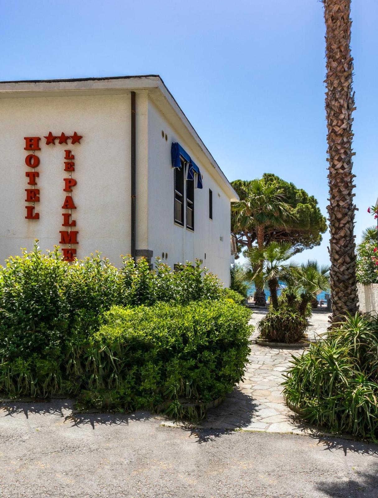 Piccolo Hotel Le Palme San Bartolomeo Al Mare Εξωτερικό φωτογραφία